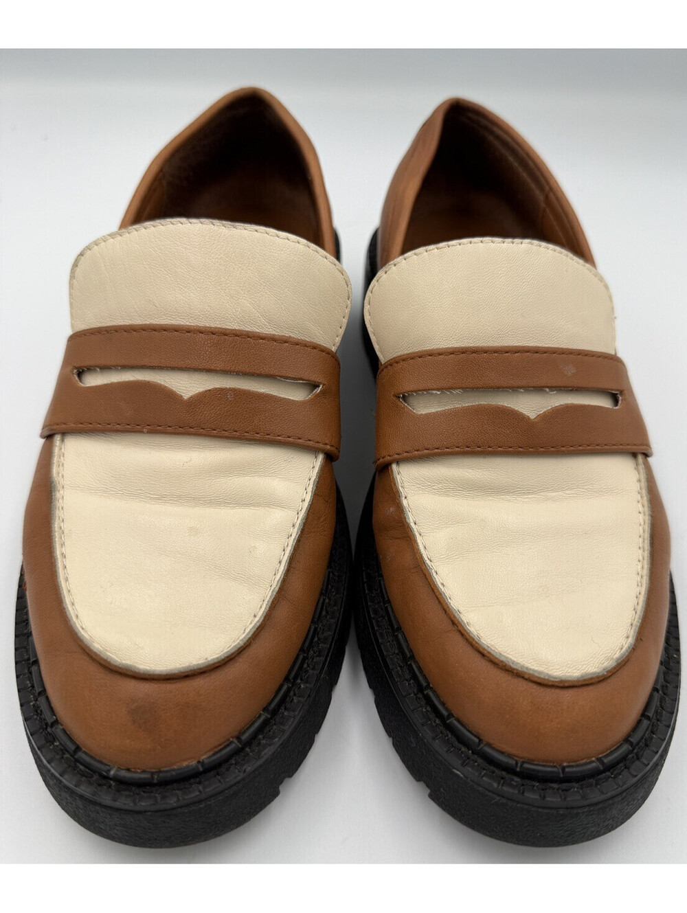 GB Gianni Bini Women’s 6M Leather Penny Loafers Brown Cream Chunky Lug Sole